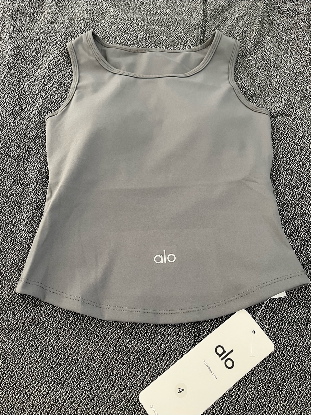 ALO Yoga Women's Grey Scoop Neck Sculpt Tank